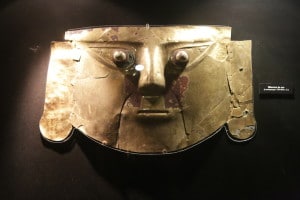 archäologisches_museum_lima_reise_peru_kultur_geschichte_von_peru_inka_spanische_eroberung_ archäologie_südamerika_maske_gold