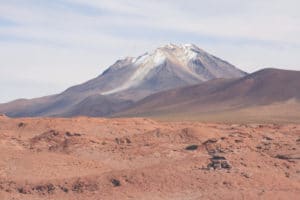 vulkan_salar_de_uyuni_bolivien_salzwu%cc%88ste_jeep_tour_altiplano_chile_san_pedro_de_atacama